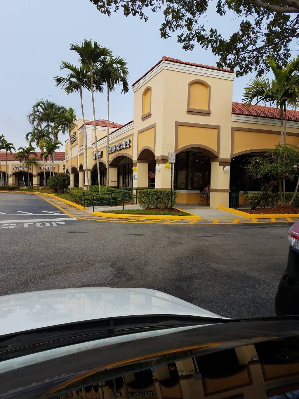 Einstein Bros. Bagels | bakery | 989 N Nob Hill Rd, Plantation, FL 33324, USA | 9544233030 OR +1 954-423-3030