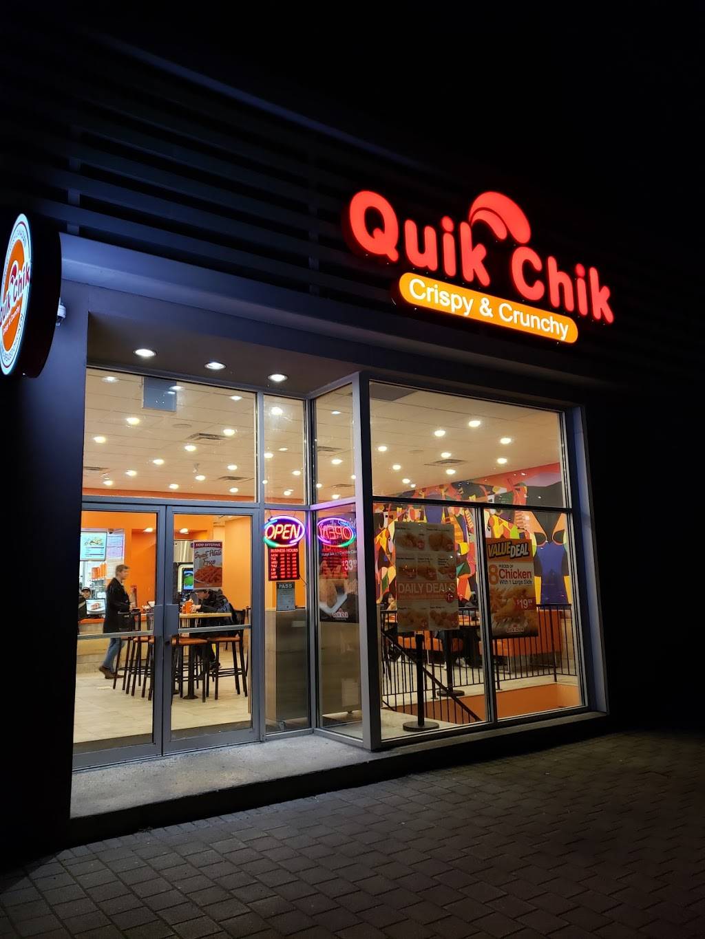Quik Chik - Hamilton | meal delivery | 1331 Main St W, Hamilton, ON L8S 1C6, Canada | 9055280608 OR +1 905-528-0608