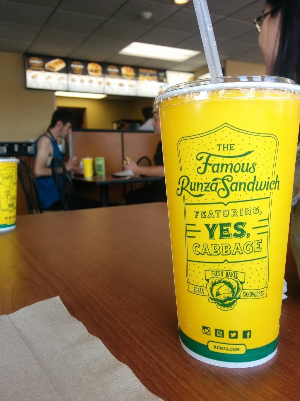 Runza Restaurant | restaurant | 2146 W Broadway, Council Bluffs, IA 51501, USA | 7123228935 OR +1 712-322-8935