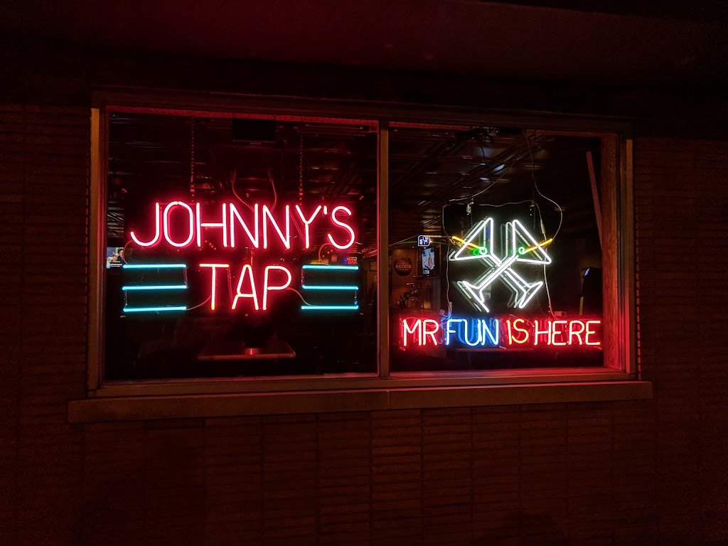 Johnnys Tap | restaurant | 8050 Calumet Ave, Munster, IN 46321, USA | 2198369218 OR +1 219-836-9218