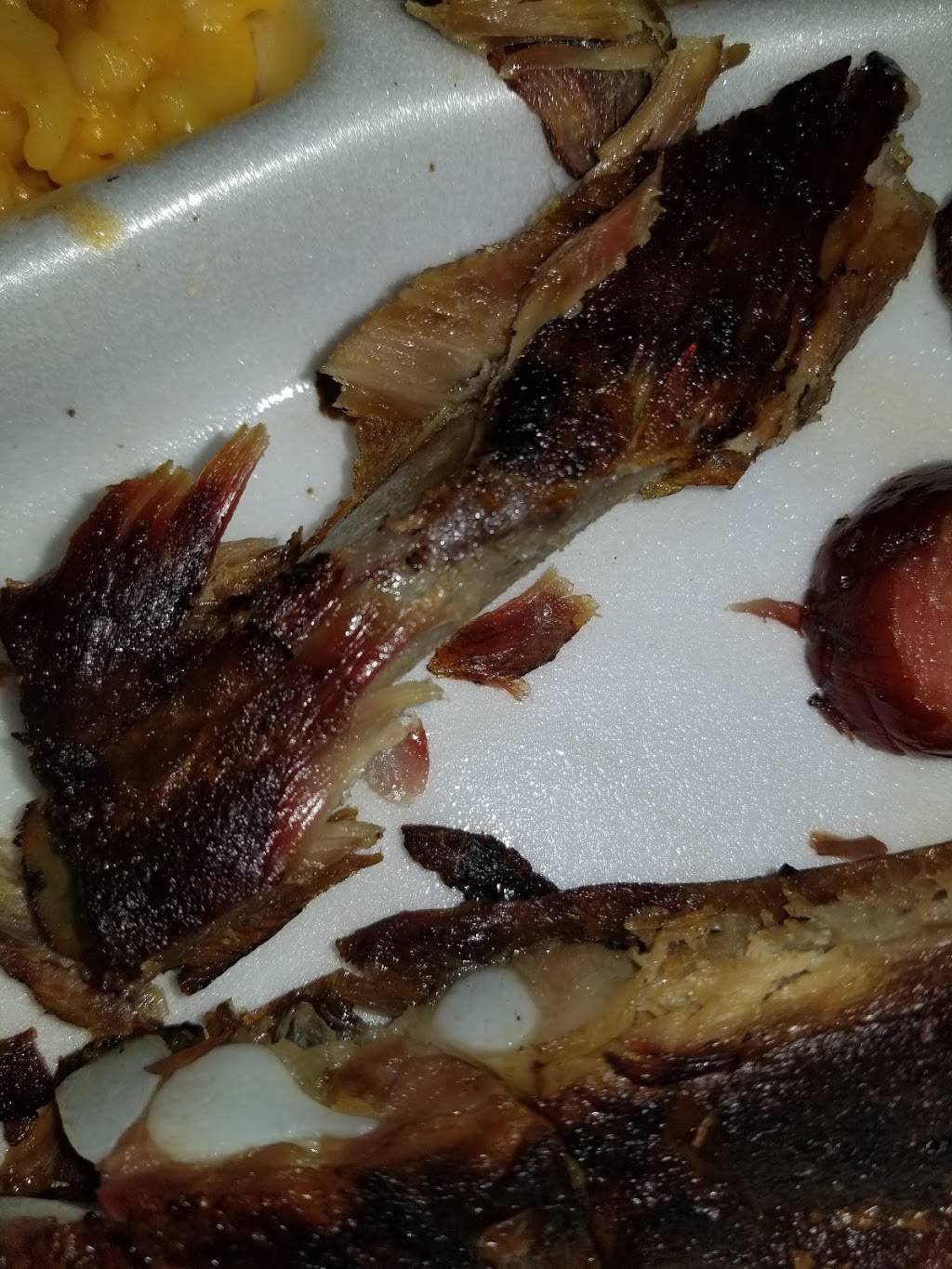 Lakeside Grocery & Barbecue | restaurant | 2101 Laurel St, Shreveport, LA 71103, USA | 3184255241 OR +1 318-425-5241