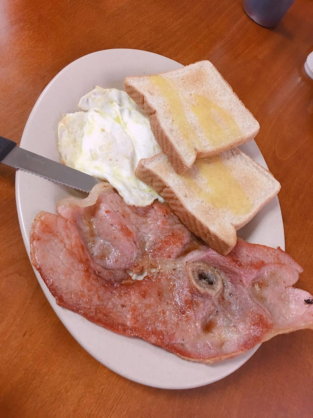 A & J Diner | restaurant | 110 N Tatum St, Woodbury, TN 37190, USA | 6155631111 OR +1 615-563-1111