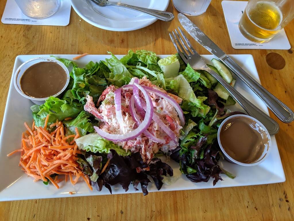 Toziers Restaurant | restaurant | 2678 River St, Bethel, VT 05032, USA | 8022349400 OR +1 802-234-9400