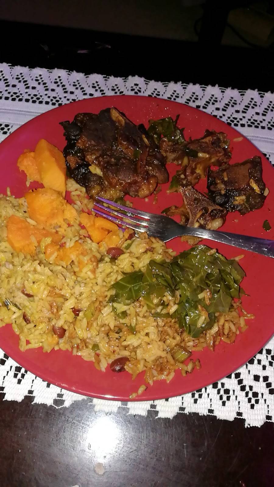 Kaylah’s Hut | restaurant | 805 Prospect Ave, Bronx, NY 10455, USA | 7184508252 OR +1 718-450-8252