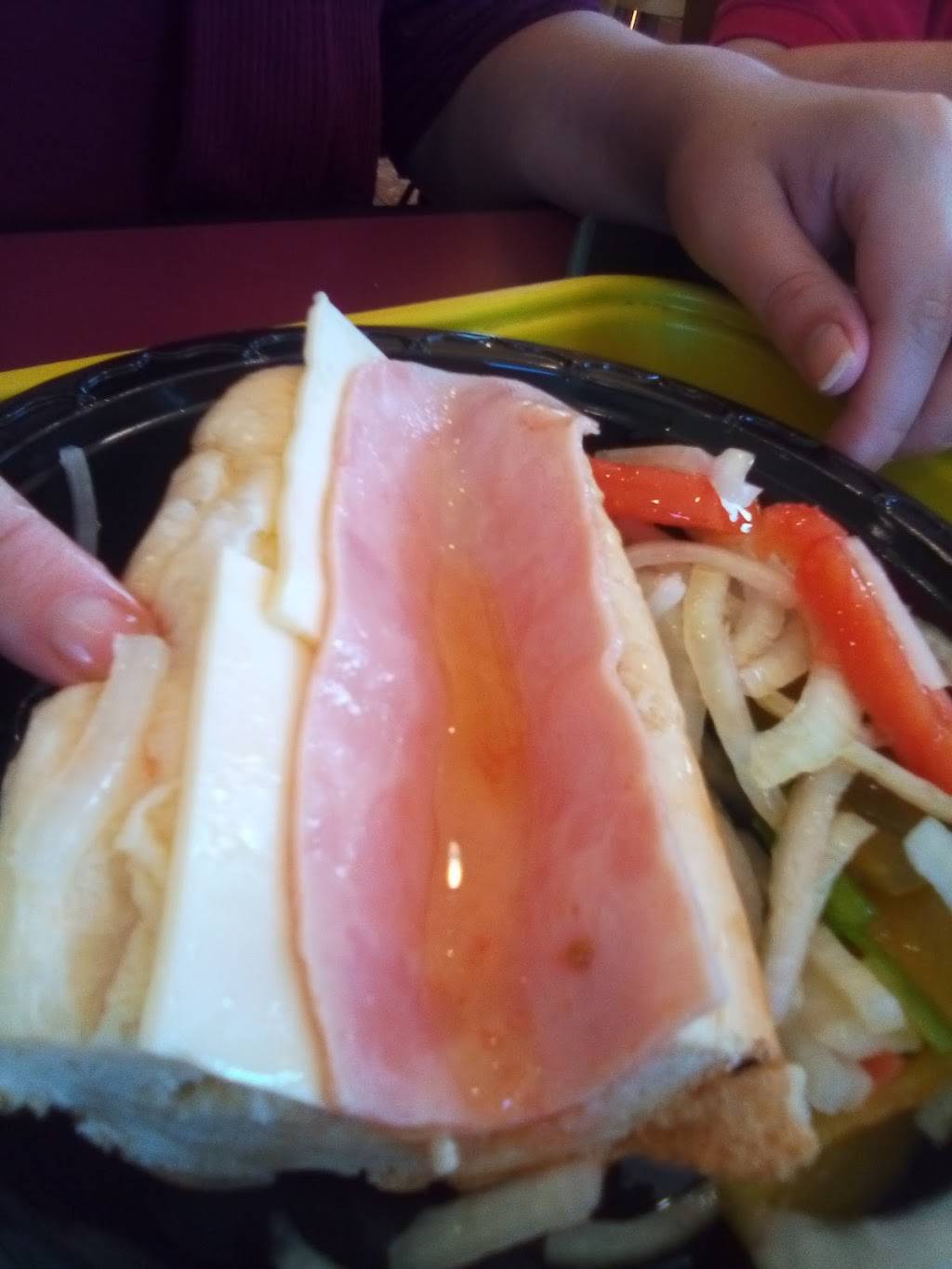 Sams Italian Foods | restaurant | 4 Stevens Dr, Brunswick, ME 04011, USA | 2077254444 OR +1 207-725-4444