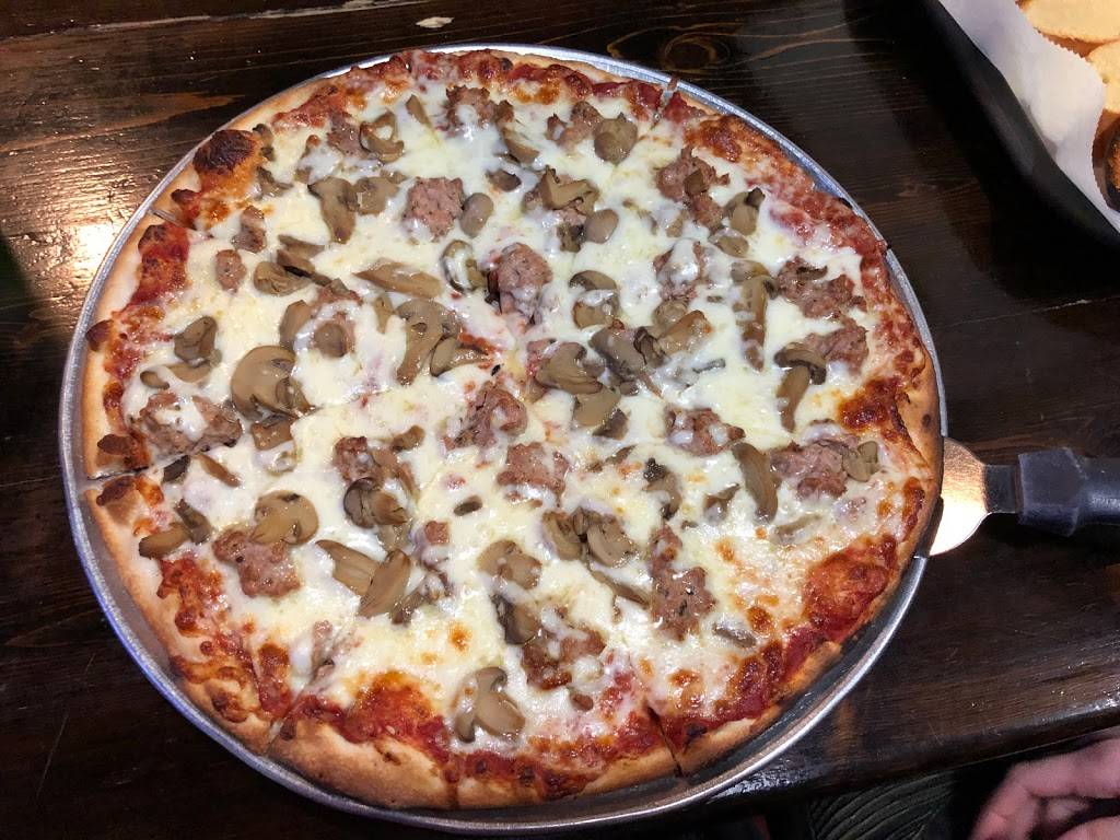 Tamarack Pizza | restaurant | 412 E Wisconsin St, Portage, WI 53901, USA | 6087426424 OR +1 608-742-6424
