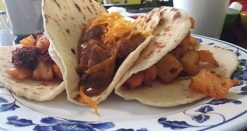 Josies Mexican Restaurant | restaurant | 1015 Pleasanton Rd, San Antonio, TX 78214, USA | 2106003795 OR +1 210-600-3795