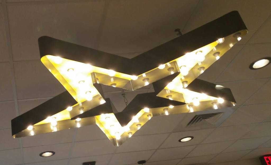 Hardees | restaurant | 207 W Ireland Rd, South Bend, IN 46614, USA | 5745201988 OR +1 574-520-1988