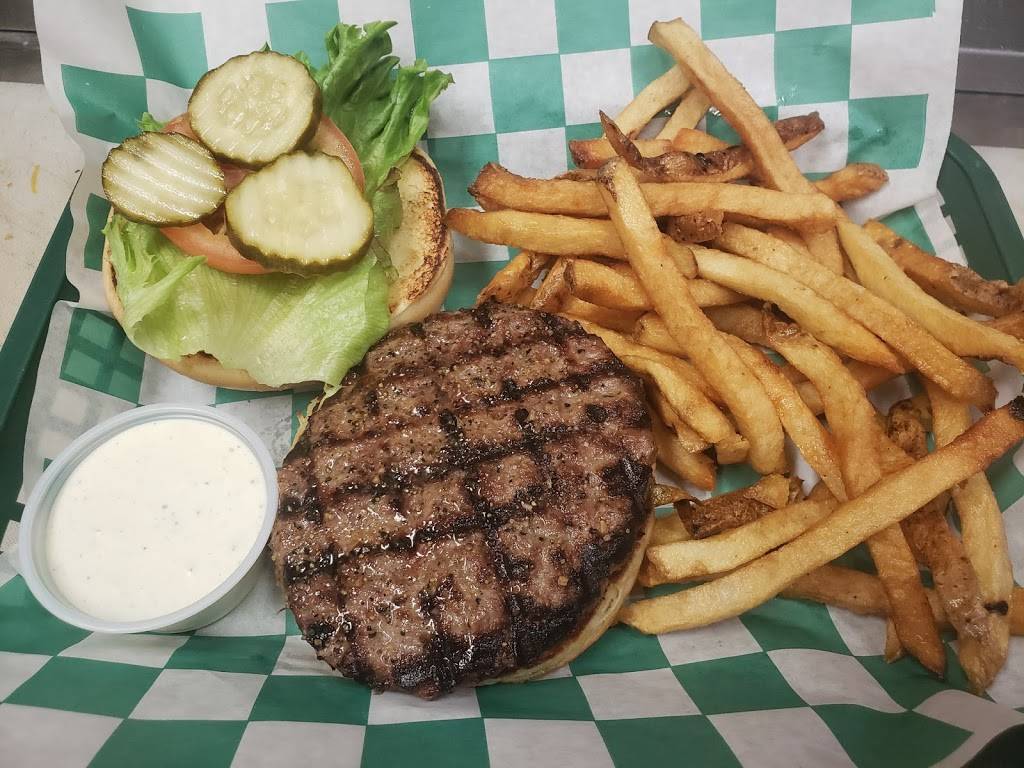 Kavanaughs Hilltop Bar & Grill | restaurant | 1228 30th St, Rock Island, IL 61201, USA | 3097869055 OR +1 309-786-9055