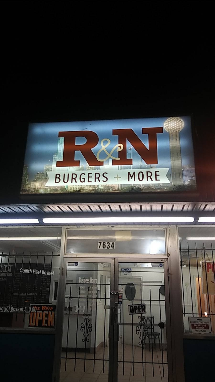 R&N Burgers + More | restaurant | 7634 S Loop 12, Dallas, TX 75217, USA | 2144845808 OR +1 214-484-5808