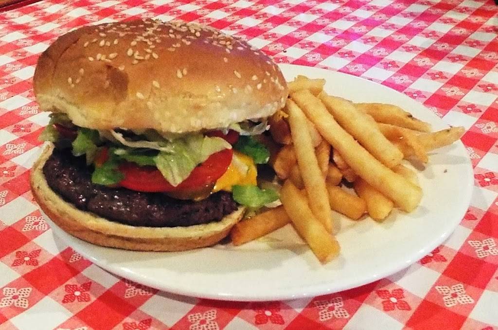 Coscinos Italian Grill | restaurant | 1809 N Causeway Blvd #3111, Mandeville, LA 70471, USA | 9857274984 OR +1 985-727-4984