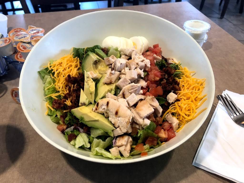 Farmer Boys | restaurant | 14505 E Foothill Blvd, Fontana, CA 92335, USA | 9094293200 OR +1 909-429-3200