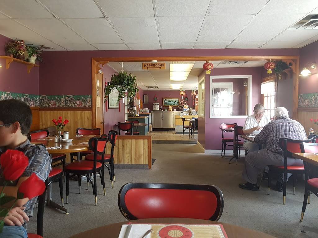 Luckys Chinese Restaurant | restaurant | 116 Elora St S, Harriston, ON N0G 1Z0, Canada | 5193385366 OR +1 519-338-5366