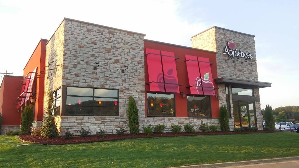 Applebees Grill + Bar | restaurant | 111 Airport Rd W, Fort Payne, AL 35968, USA | 2562735245 OR +1 256-273-5245