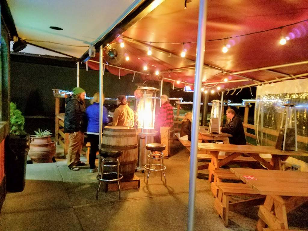 Bullseye Pub | restaurant | 4835 SW Pomona St, Portland, OR 97219, USA | 5034777194 OR +1 503-477-7194