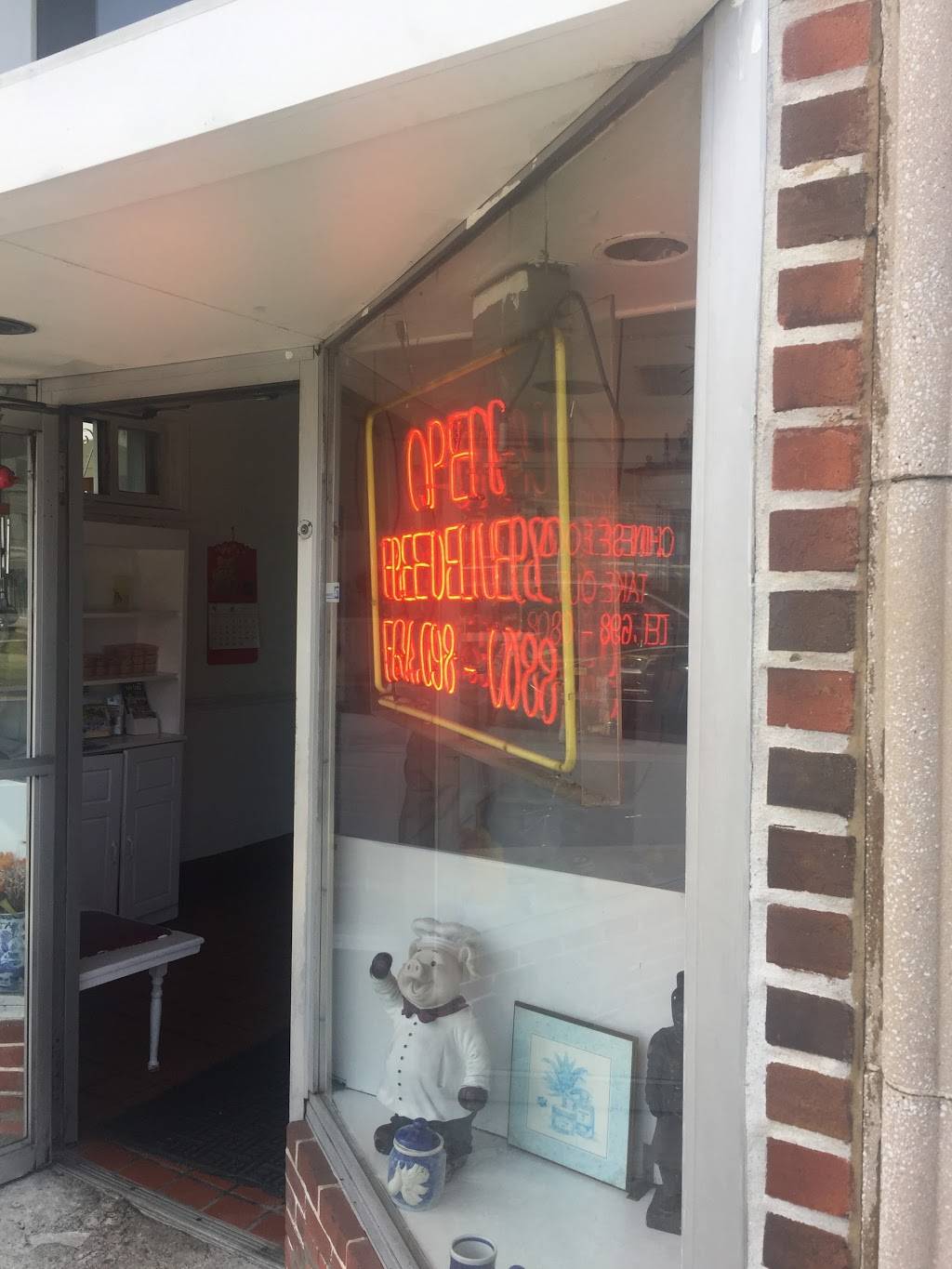 Yangtze Riverside Restaurant | restaurant | 1306, 1074 E Putnam Ave, Riverside, CT 06878, USA | 2036980800 OR +1 203-698-0800