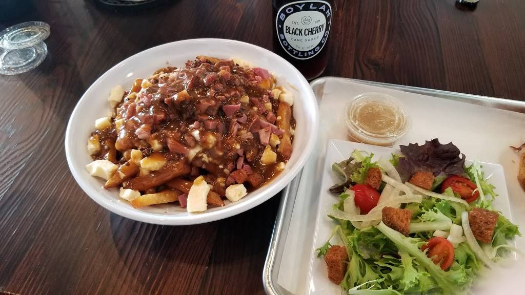 Augies Montreal Deli and Tap Room | restaurant | 875 Potter St, Berkeley, CA 94710, USA | 5109840283 OR +1 510-984-0283