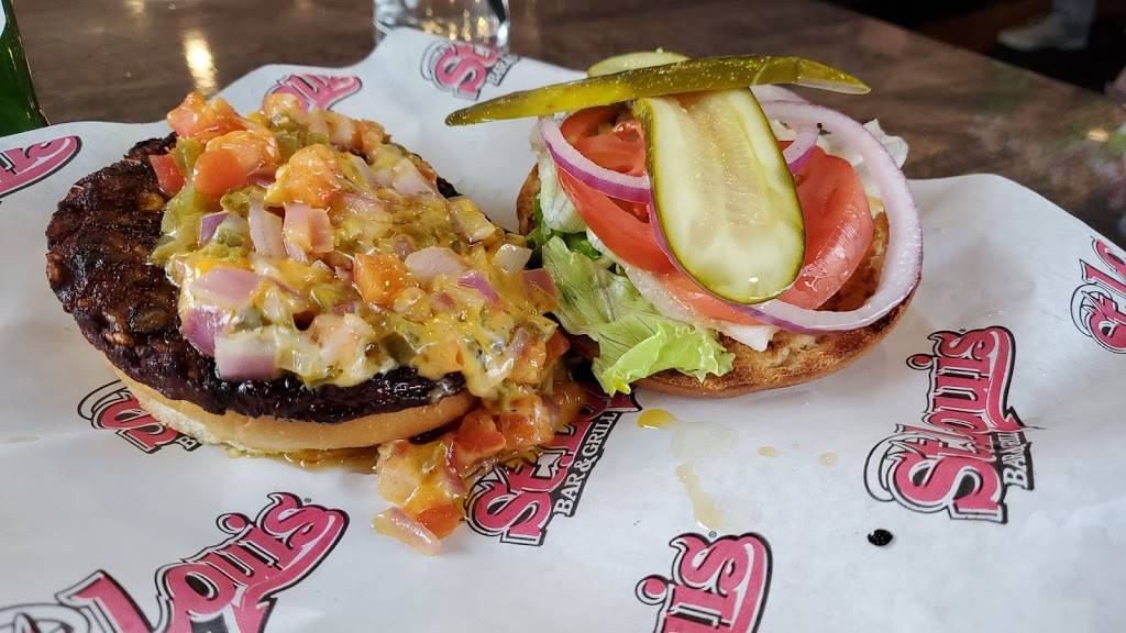 St. Louis Bar & Grill | restaurant | 1354 Innisfil Beach Rd, Innisfil, ON L9S 4B7, Canada | 7052943355 OR +1 705-294-3355