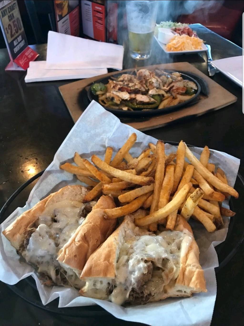 Dilladelphia | restaurant | 2571 Drew St, Clearwater, FL 33765, USA | 7277246177 OR +1 727-724-6177