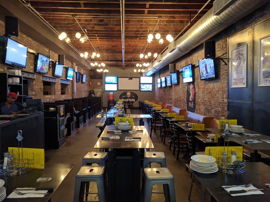 Croxleys Ale House - Brooklyn | restaurant | 63 Grand St, Brooklyn, NY 11249, USA | 7183874290 OR +1 718-387-4290