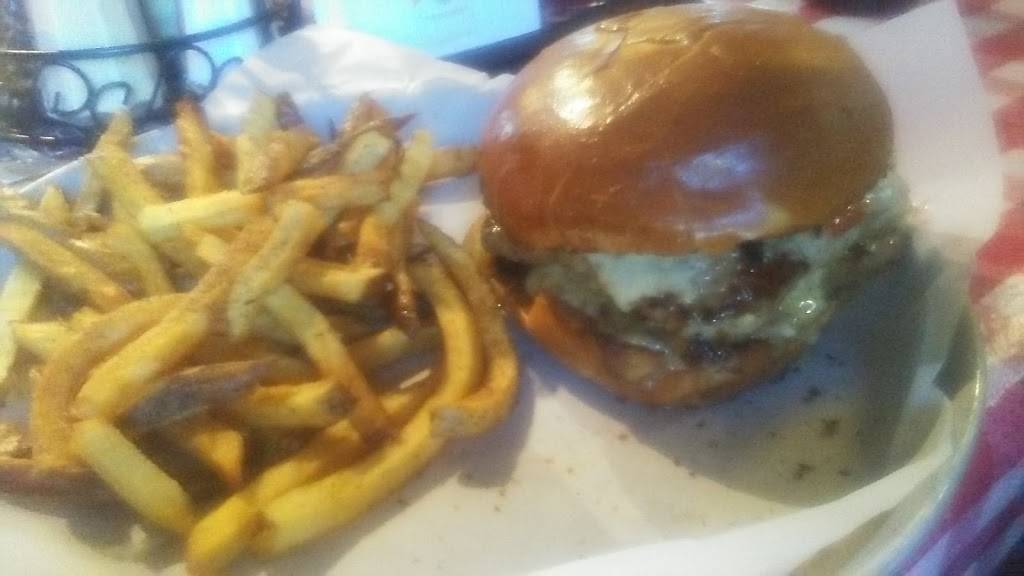 The Log | restaurant | The Log, 78 Spring Street, Williamstown, MA 01267, USA | 4138846073 OR +1 413-884-6073