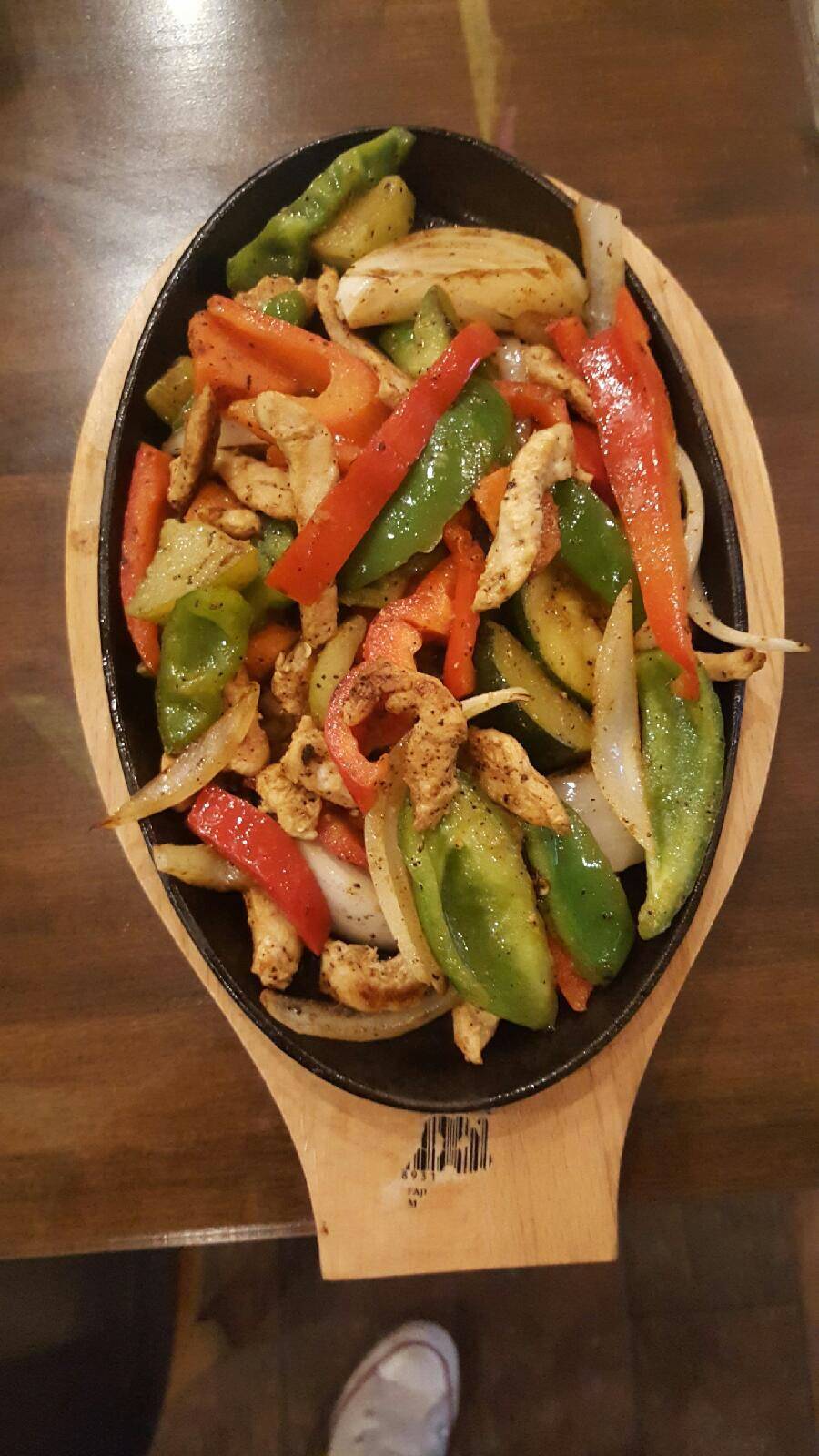 Saborcitos Latinos restaurant Mexican & seafood | restaurant | 1161 N Maclay Ave, San Fernando, CA 91340, USA | 8186390745 OR +1 818-639-0745