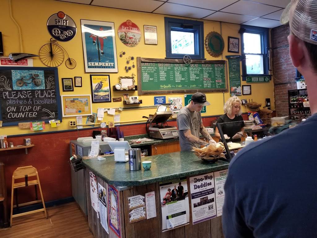 Blue Bike Burrito | restaurant | 2020 Hall Ave, Marinette, WI 54143, USA | 7157359889 OR +1 715-735-9889