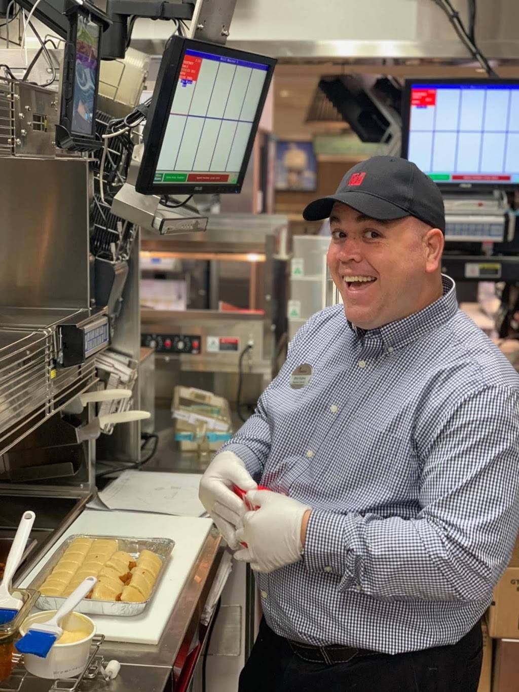 Chick-fil-A | restaurant | 2811 E Fowler Ave, Tampa, FL 33612, USA | 8136315110 OR +1 813-631-5110