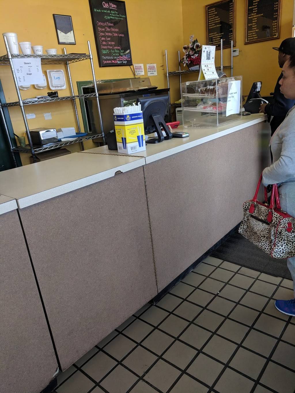 Scotts Jamaican Bakery - Main Street Branch | bakery | 3381 Main St, Hartford, CT 06120, USA | 8602466599 OR +1 860-246-6599