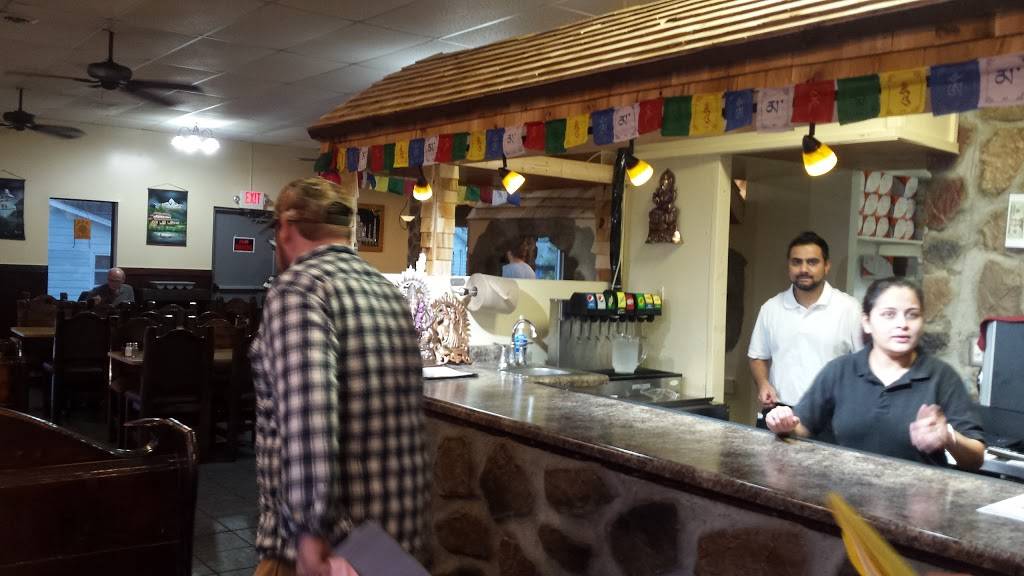 Himalayan Aroma | restaurant | 1559 Fort Harrison Rd, Terre Haute, IN 47804, USA | 8128143065 OR +1 812-814-3065