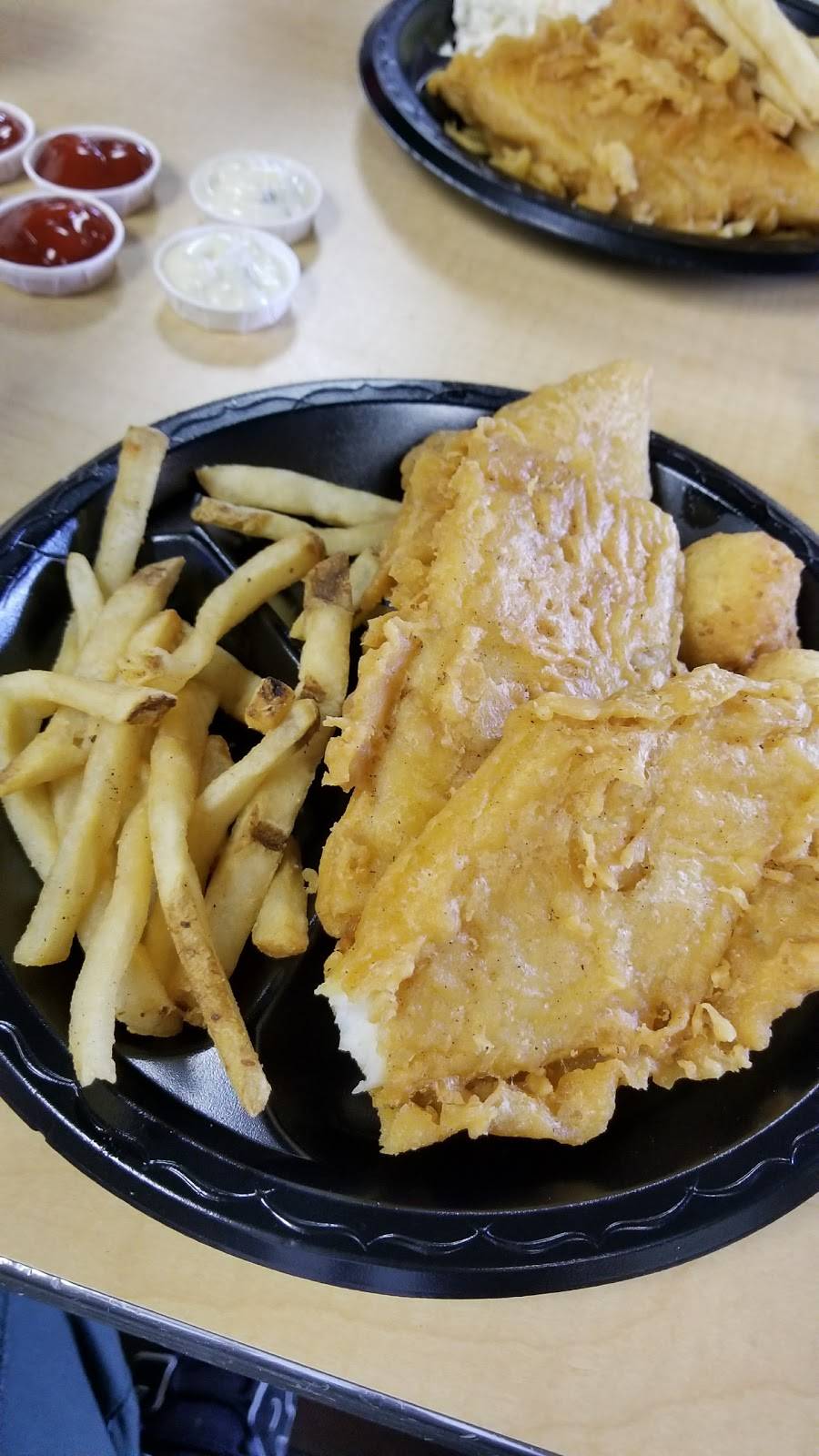 Long John Silvers | restaurant | 6929 Harrisburg Blvd, Houston, TX 77011, USA | 2818889589 OR +1 281-888-9589