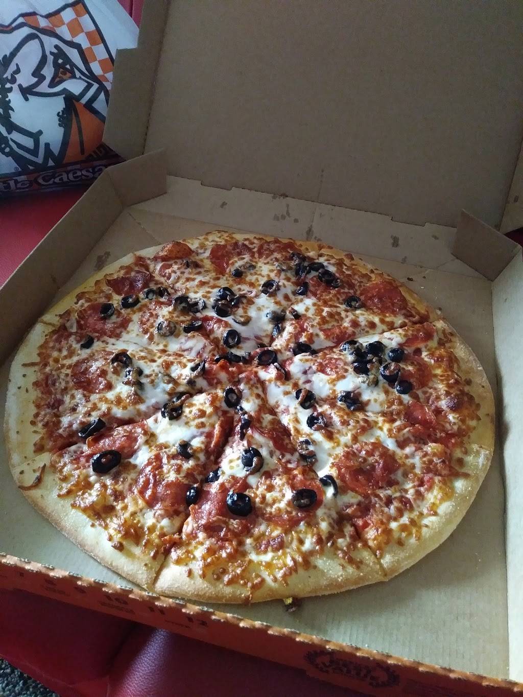 Little Caesars Pizza | meal takeaway | 5218 Godfrey Rd, Godfrey, IL 62035, USA | 6184667979 OR +1 618-466-7979