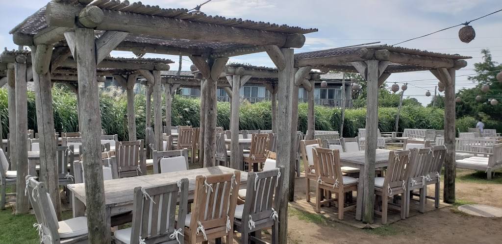 The Crows Nest | restaurant | 4 Old West Lake Dr, Montauk, NY 11954, USA | 6316682077 OR +1 631-668-2077