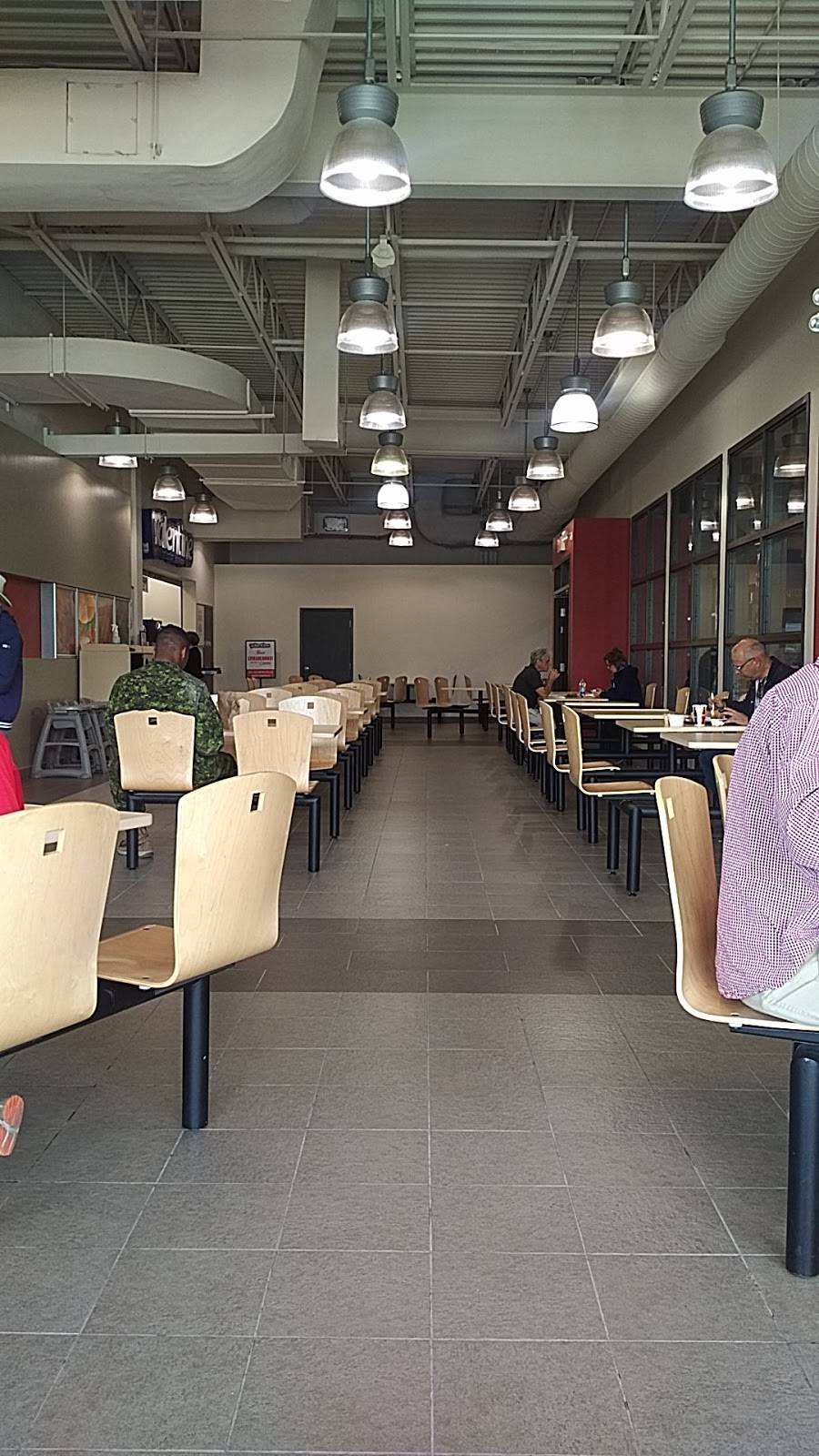 Valentine | restaurant | Halte routière, 420 Chemin J.-René-Gauthier, Rigaud, QC J0P 1P0, Canada | 4504510011 OR +1 450-451-0011