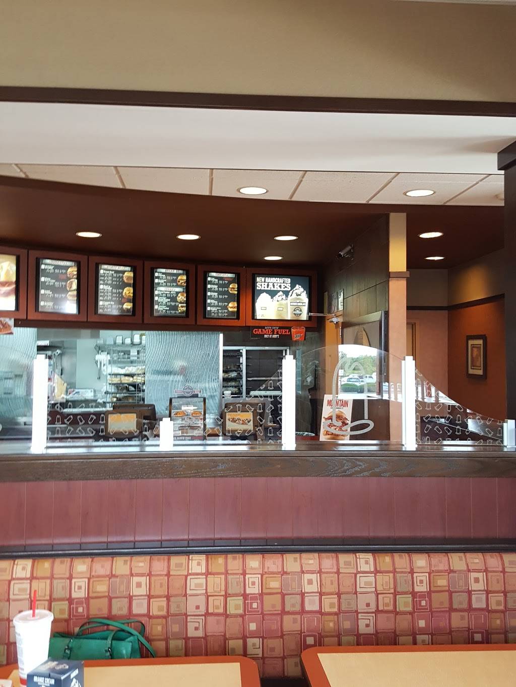 Arbys | restaurant | 3421 E 181st Ave, Hebron, IN 46341, USA | 2196965300 OR +1 219-696-5300