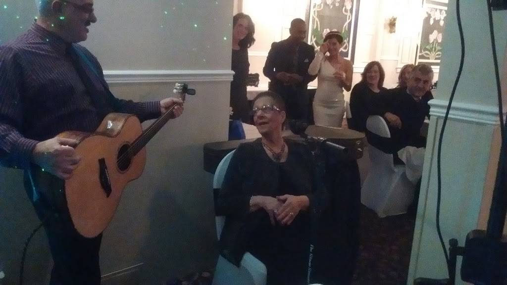 Club Monarch | restaurant | 16 Erie St, Yorkville, NY 13495, USA | 3157369359 OR +1 315-736-9359