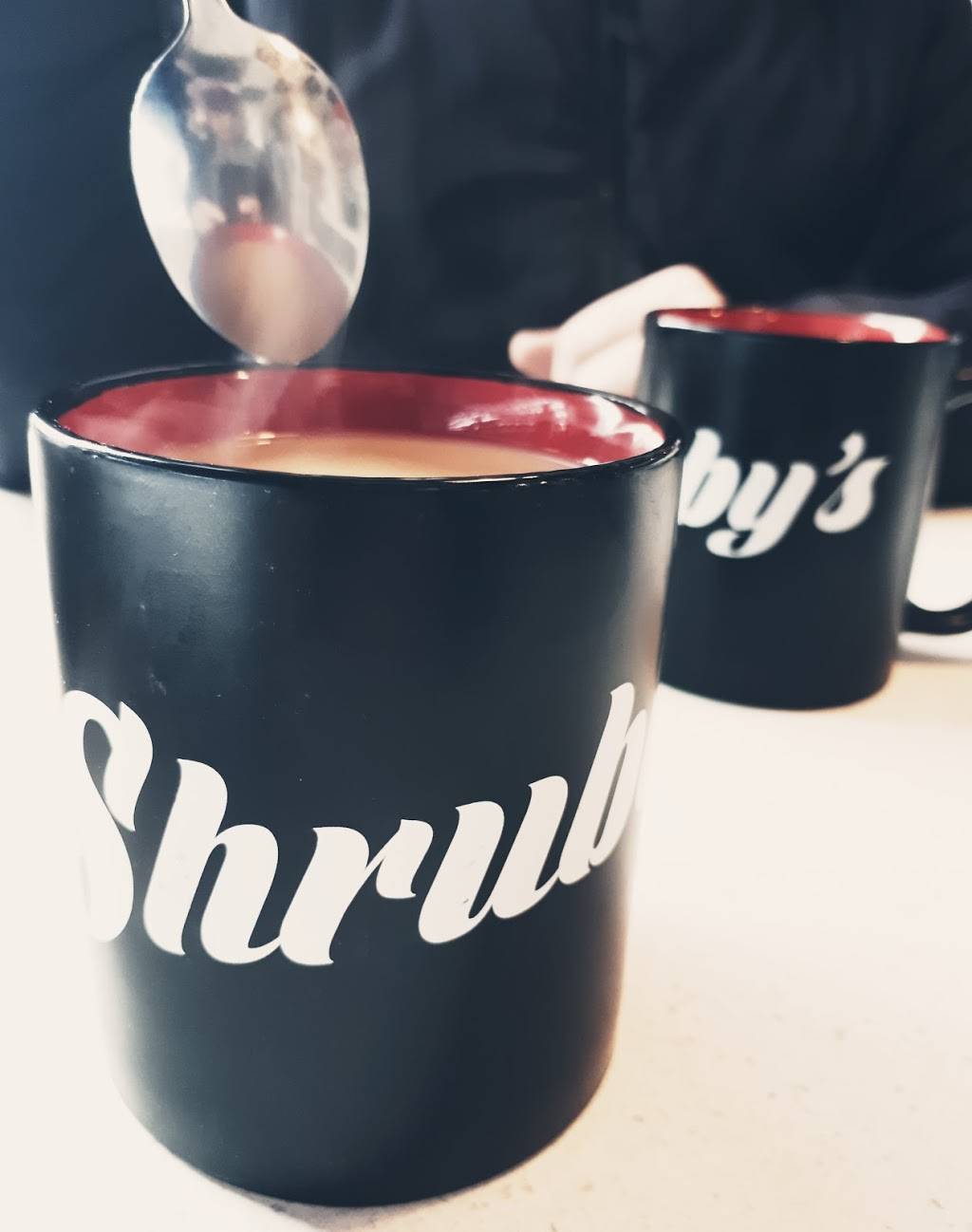 Shrubbys | restaurant | 1274 Trans-Canada Hwy, Peterborough, ON K9J 6X8, Canada | 7052957223 OR +1 705-295-7223