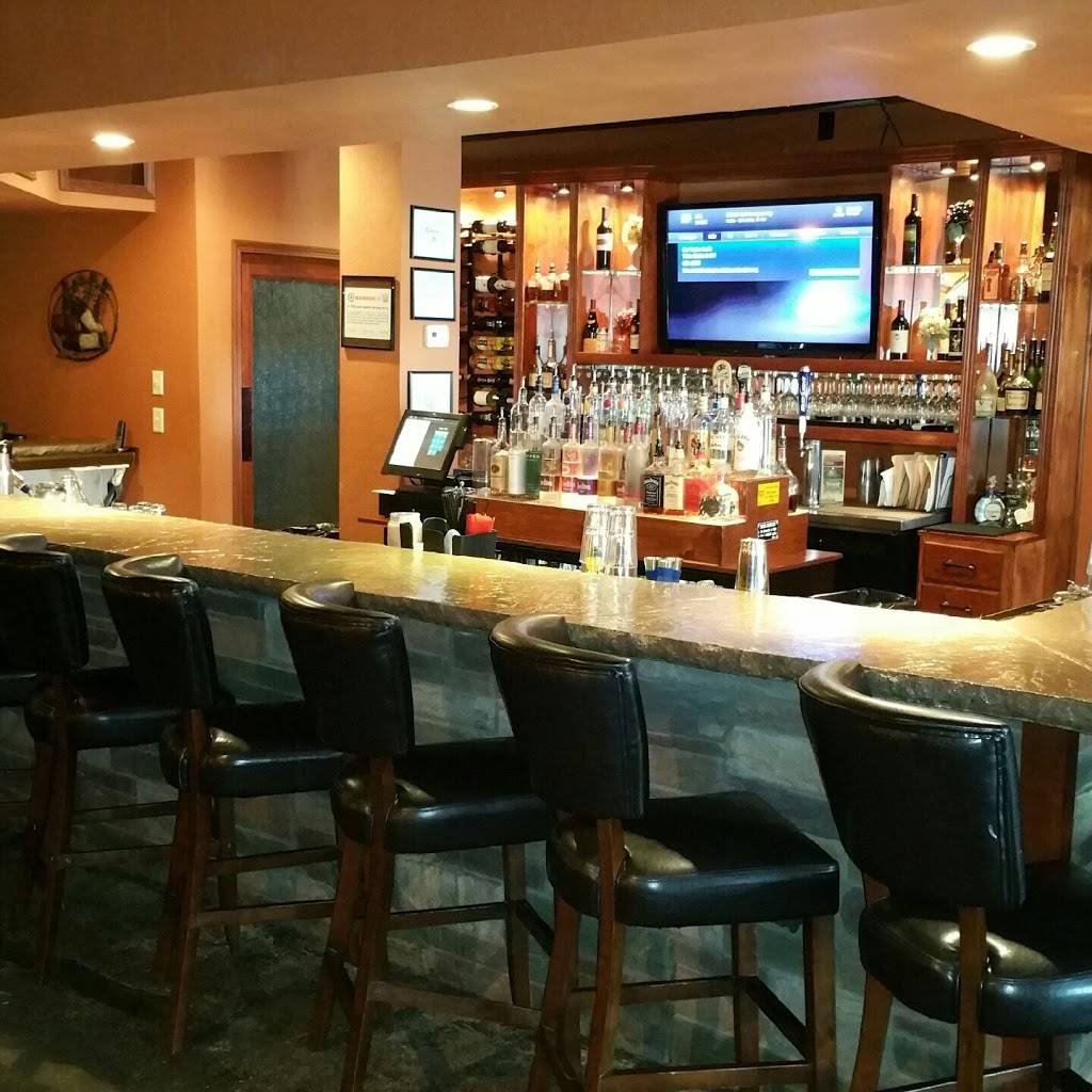 Cork & Canvas On 3rd Llc | restaurant | 322 3rd St NW, Canton, OH 44702, USA | 3304532263 OR +1 330-453-2263