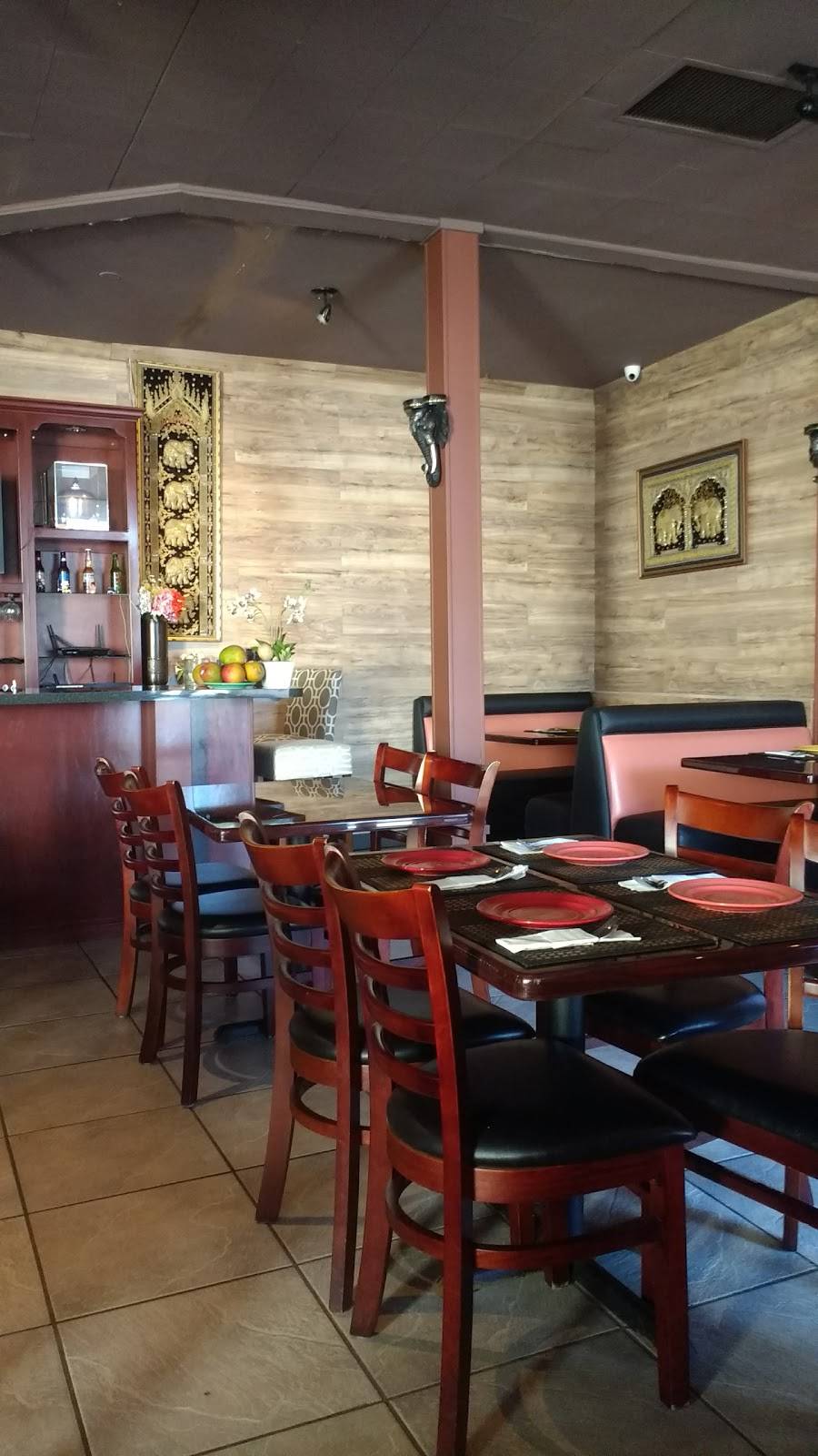 Cha Thai Restaurant | restaurant | 1520 W Chapman Ave, Orange, CA 92868, USA | 7149783905 OR +1 714-978-3905
