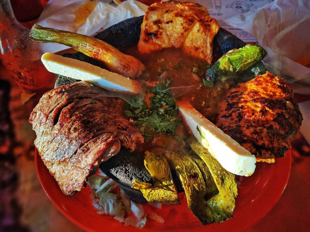 Los Tres Amigos Chelsea | restaurant | 350 N Main St Ste. 200, Chelsea, MI 48118, USA | 7345939166 OR +1 734-593-9166