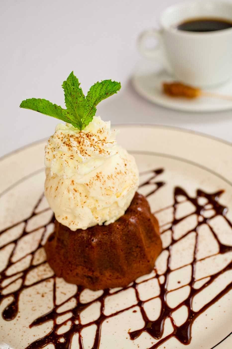 Willys Steakhouse Grill & Sushi Bar | restaurant | 2 Grafton St, Shrewsbury, MA 01545, USA | 5088427220 OR +1 508-842-7220