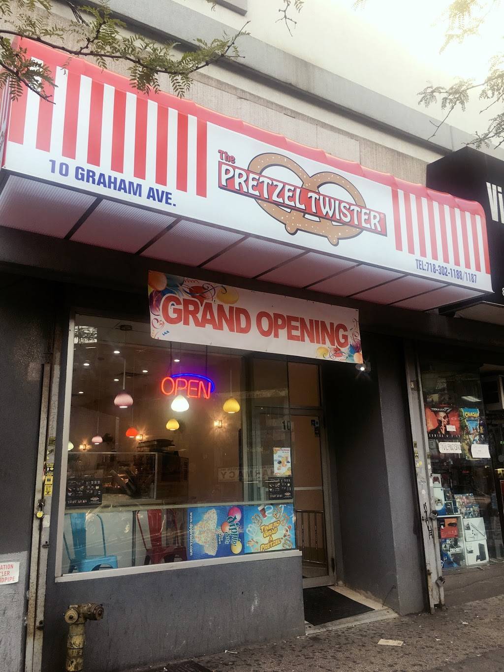 The Pretzel Twister | restaurant | 10 Graham Ave, Brooklyn, NY 11206, USA | 7183021188 OR +1 718-302-1188