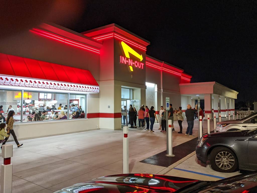 In-N-Out Burger | restaurant | 12611 S Kirkwood Rd, Stafford, TX 77477, USA | 8007861000 OR +1 800-786-1000