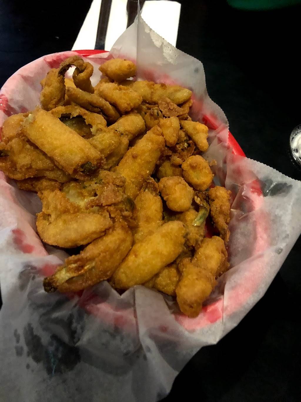 Alumni Sports Cafe | restaurant | 95 Washington St, Pembroke, MA 02359, USA | 7818299991 OR +1 781-829-9991