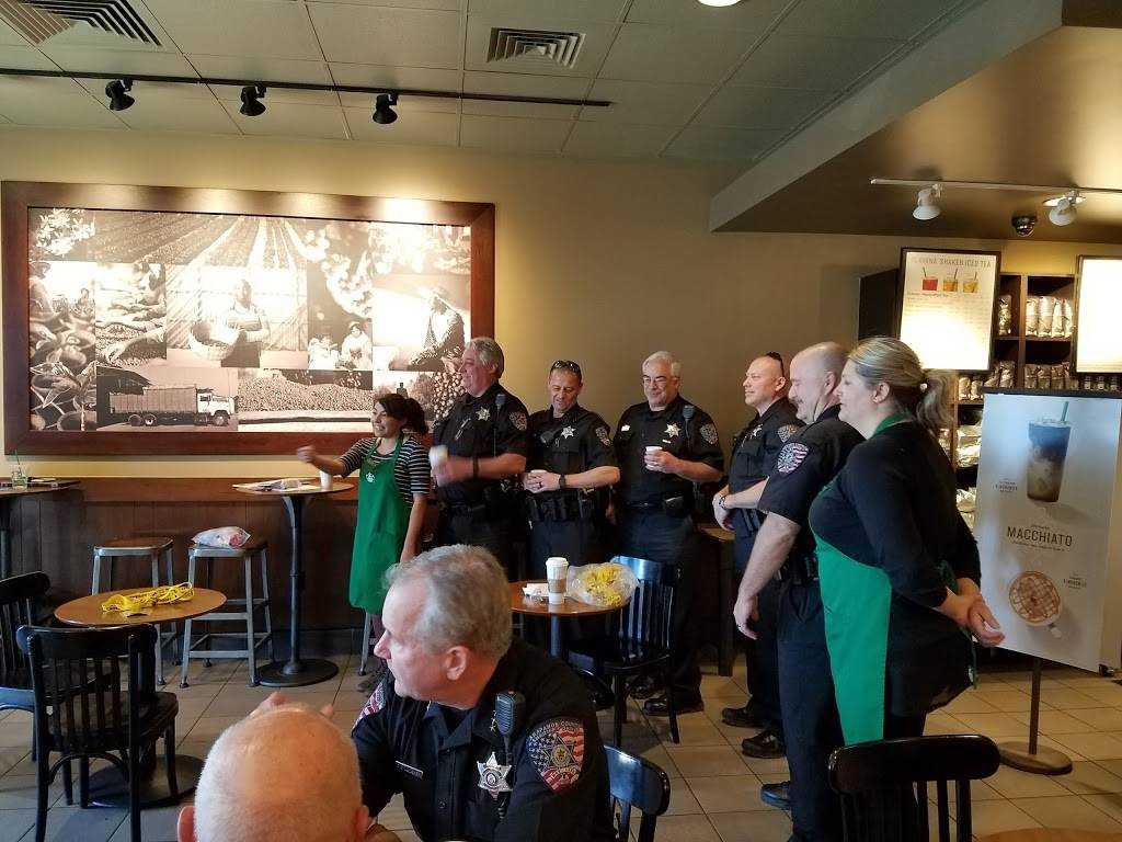 Starbucks | cafe | 5070 E Arapahoe Rd, Centennial, CO 80122, USA | 3032210807 OR +1 303-221-0807
