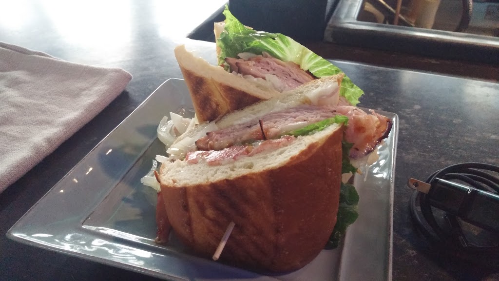 U Bar | restaurant | 1220 Locust St, Philadelphia, PA 19107, USA | 2155466660 OR +1 215-546-6660