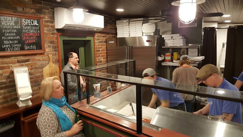 Melos Pizzeria | restaurant | 2438 McNair Rear, St. Louis, MO 63104, USA | 3148334489 OR +1 314-833-4489