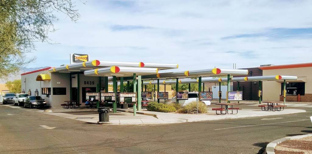 Sonic Drive-In | restaurant | 9439 E Broadway Blvd, Tucson, AZ 85710, USA | 5208867140 OR +1 520-886-7140