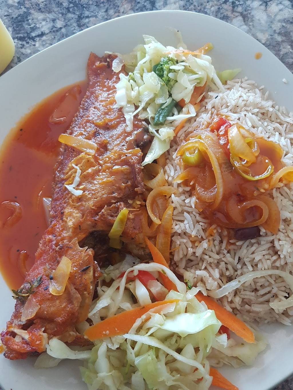 Love Birds Jerk Spot | restaurant | 6311 Silver Star Rd #20, Orlando, FL 32818, USA | 3212475214 OR +1 321-247-5214