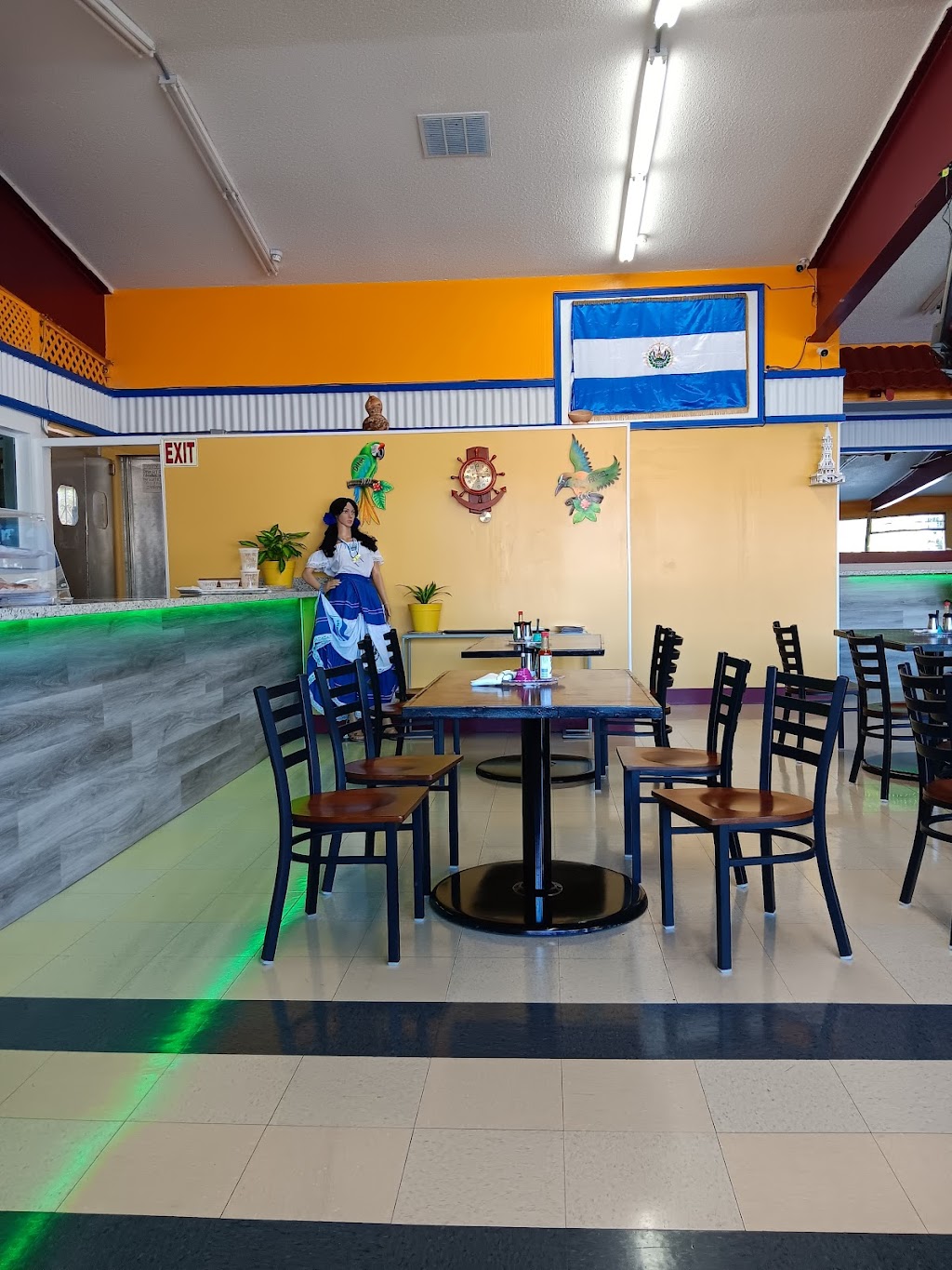 Nostalgia Salvadorena | restaurant | 22658 Vermont St, Hayward, CA 94541, USA | 5102745120 OR +1 510-274-5120